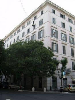 Nautilus Hotel